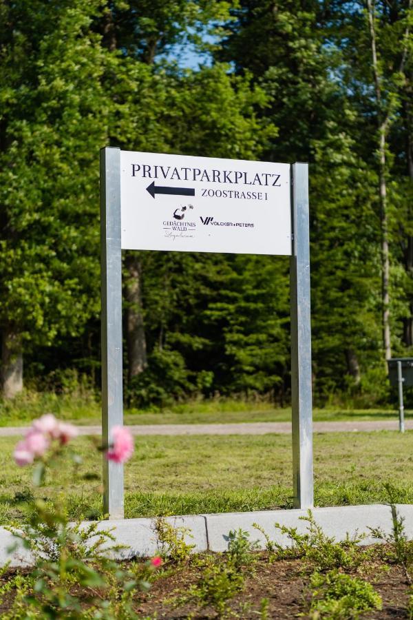 Ferienwohnungen Am Waldzoopark Леер Экстерьер фото